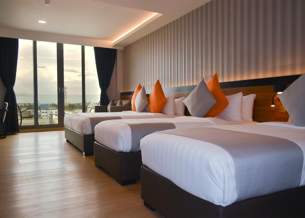 Triton Prestige Seaview And Spa Maafushi Zewnętrze zdjęcie