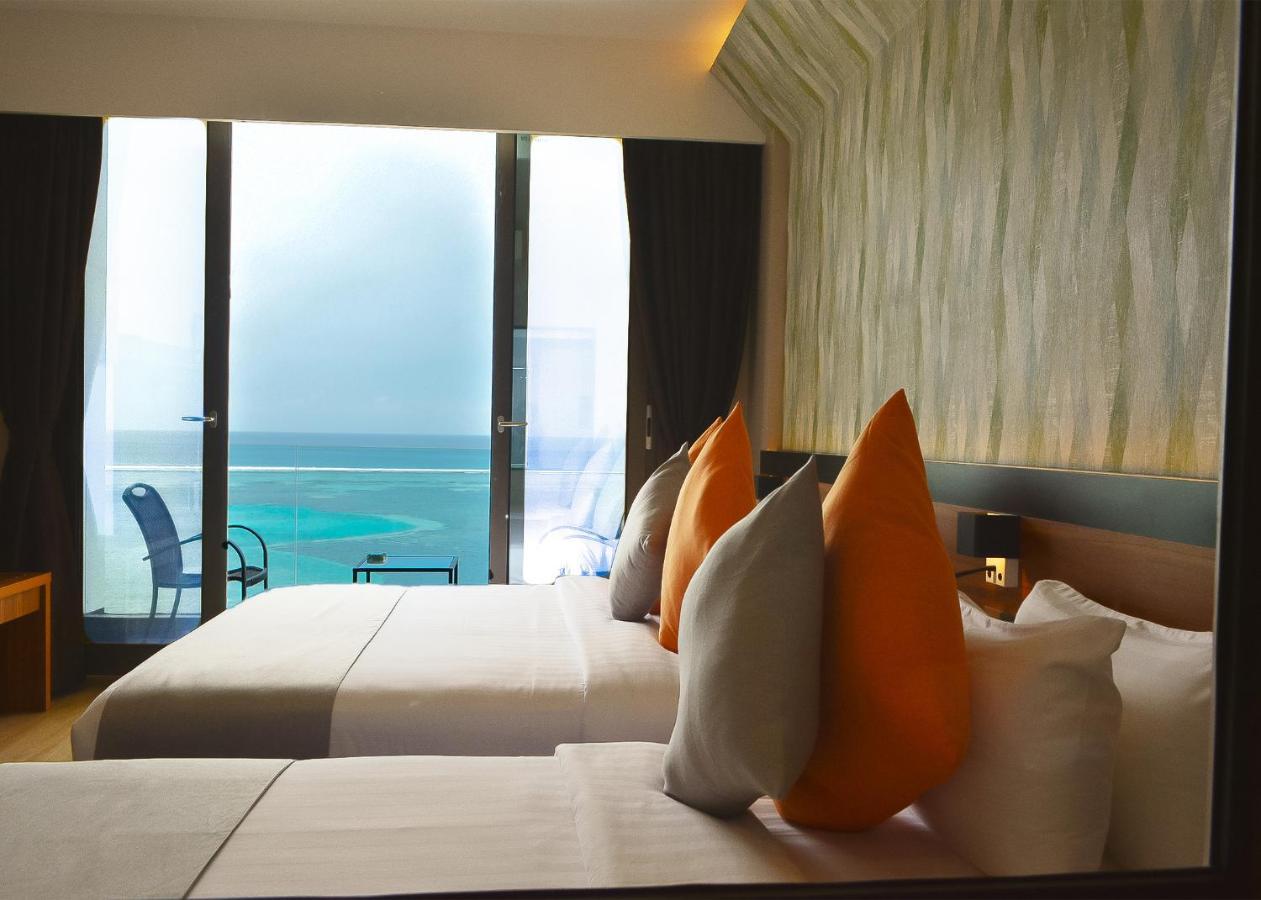 Triton Prestige Seaview And Spa Maafushi Zewnętrze zdjęcie