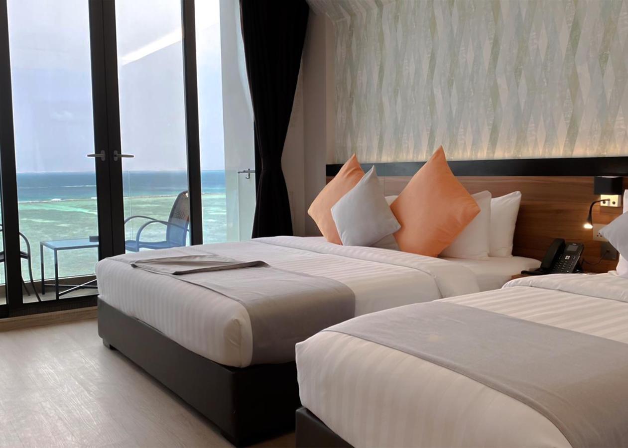 Triton Prestige Seaview And Spa Maafushi Zewnętrze zdjęcie