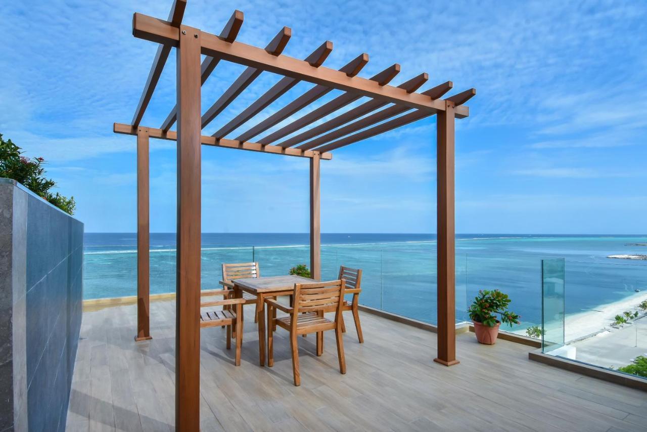Triton Prestige Seaview And Spa Maafushi Zewnętrze zdjęcie