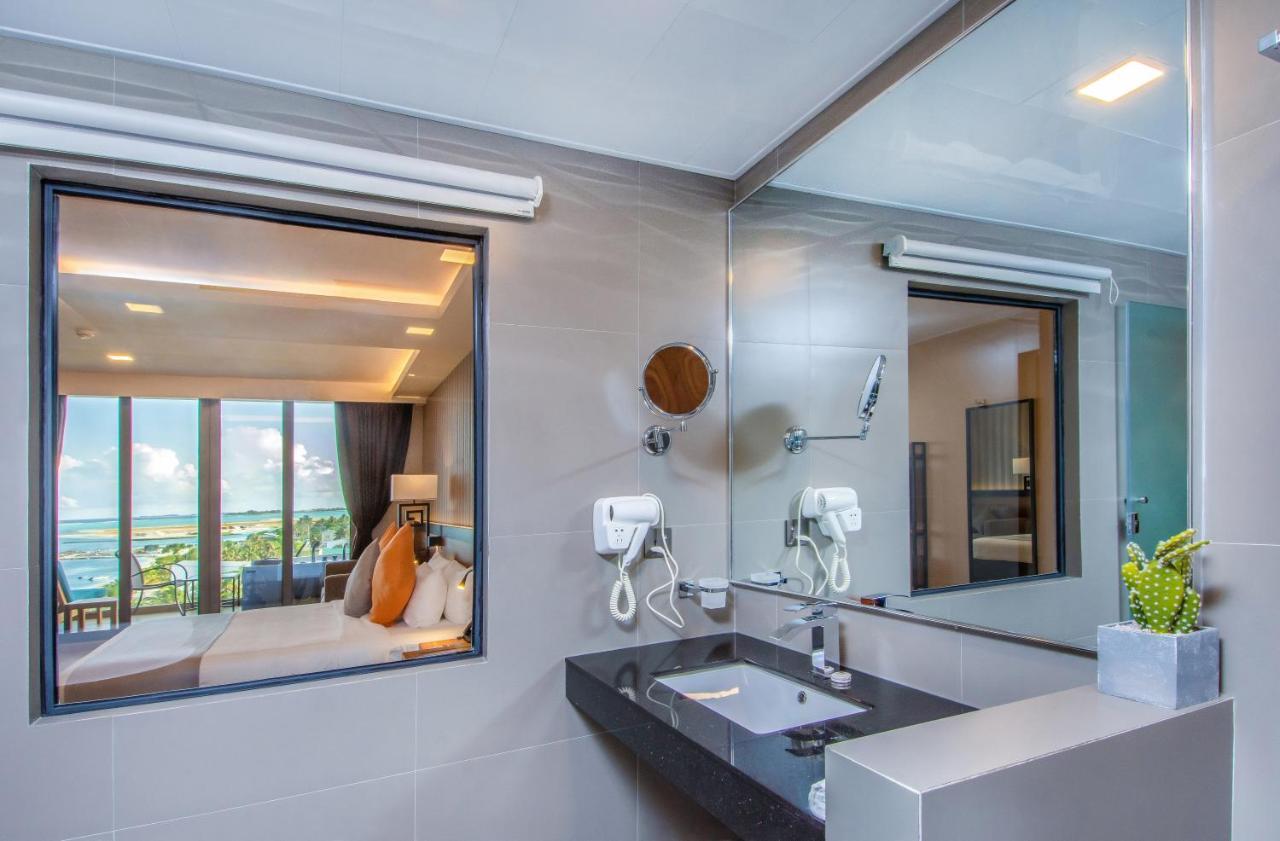 Triton Prestige Seaview And Spa Maafushi Zewnętrze zdjęcie